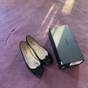 Repetto Camille Black Patent Leather Ballet Flats with Bow